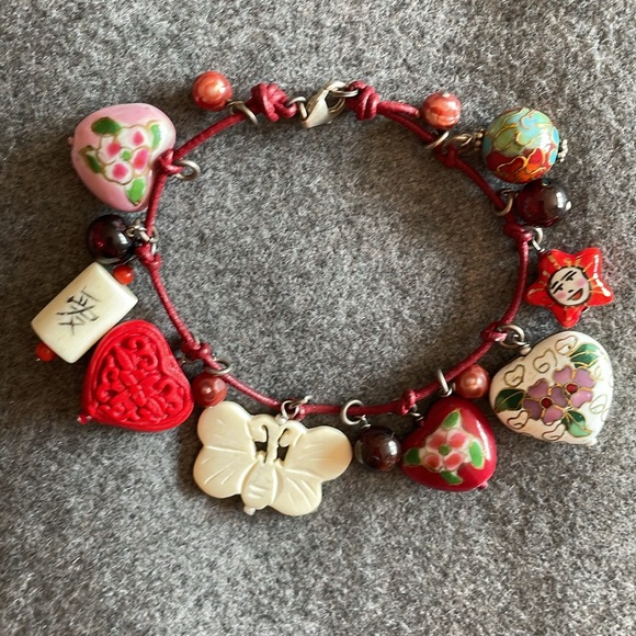 Unique gorgeous charm bracelet for adult (or child)! Exquisite Charms. - Picture 10 of 12